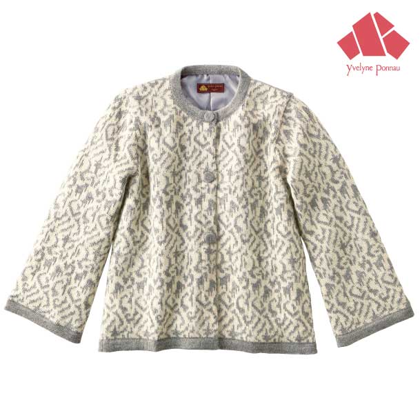 〈洗練のホワイト・フェミニン〉アルパカのＡラインジャケットの商品画像